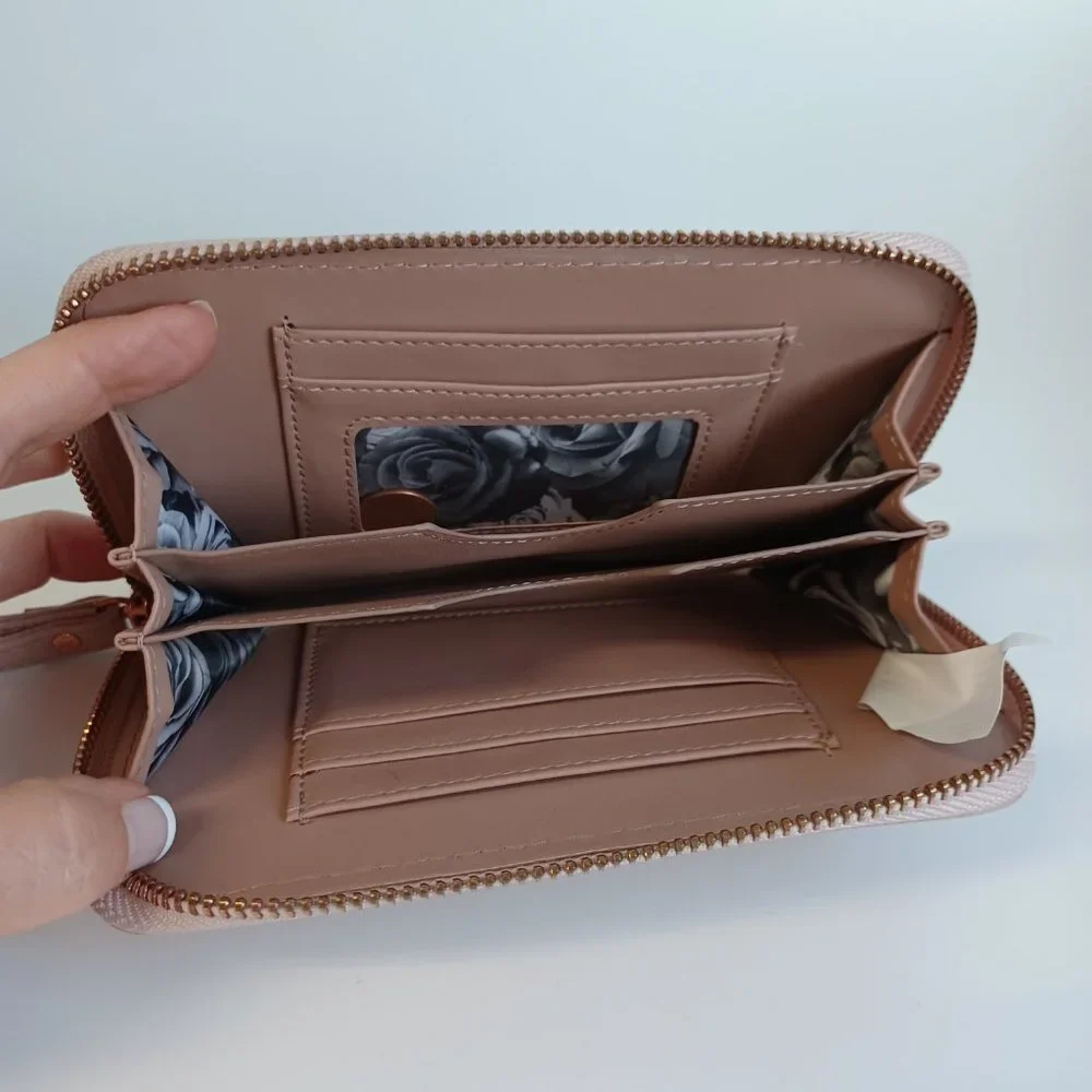 Adrienne Vittadini Wristlet Wallet Clutch Pouch Pale Dusty Pink Zip‎ Around